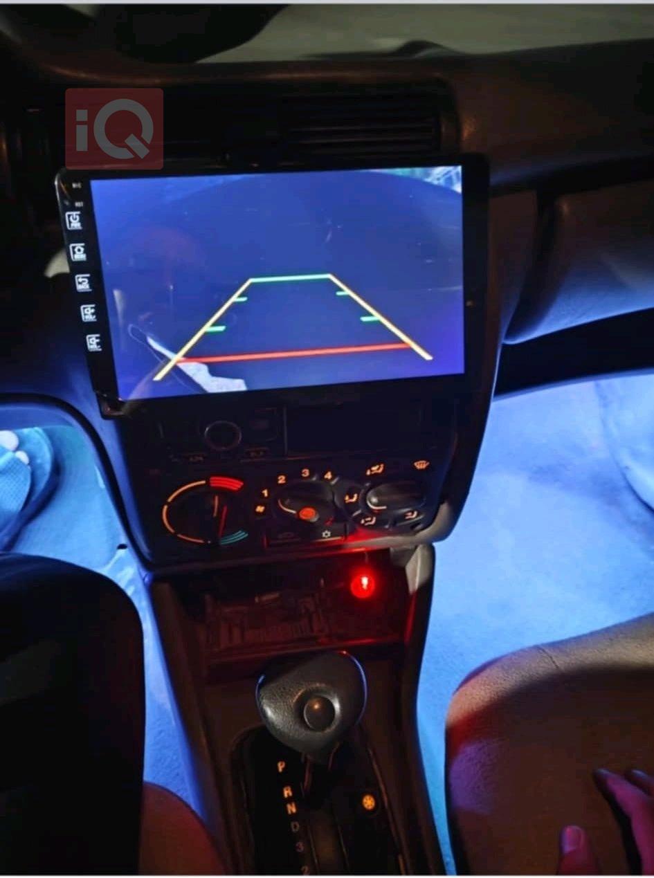 ئۆپڵ ئەسترا